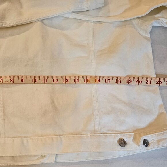 Time and Tru white jean jacket, plus size - Picture 4 of 8